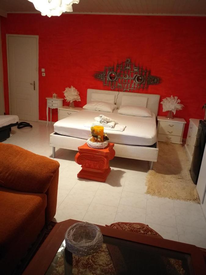Roulas Cozy Apartments 아르테미다 외부 사진