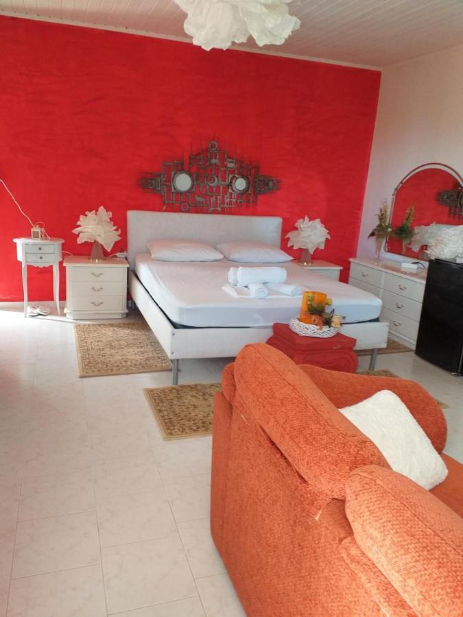 Roulas Cozy Apartments 아르테미다 외부 사진